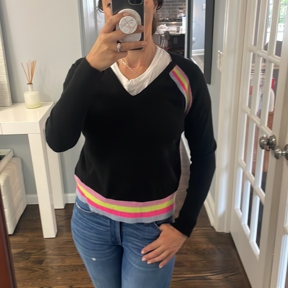 Scott & Scott London Lola Cashmere V-neck Sweater NWT - Picture 2 of 10